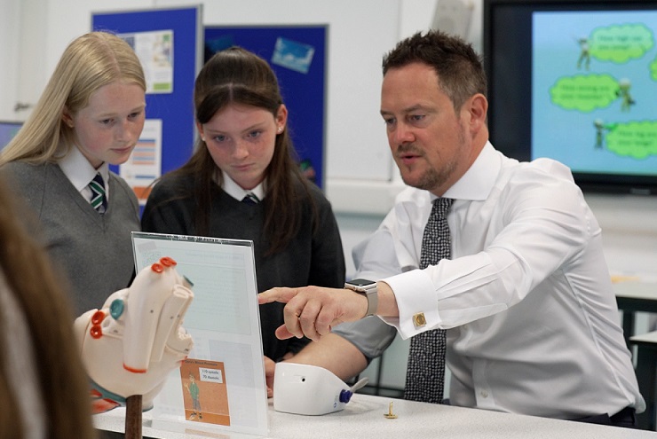 LifeLab students with Minister Stephen Morgan